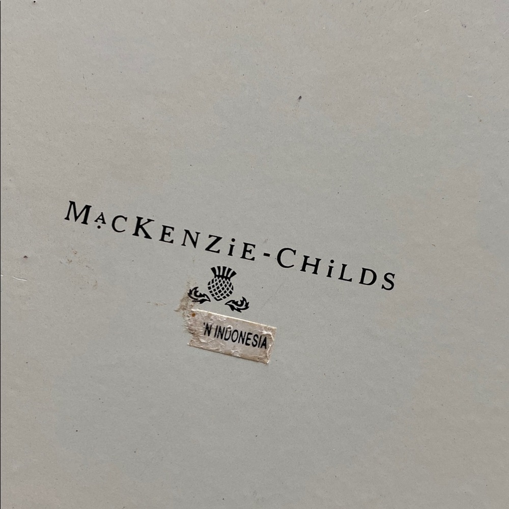 MacKenzie-Childs casserole with damaged lid - Picture 2 of 9